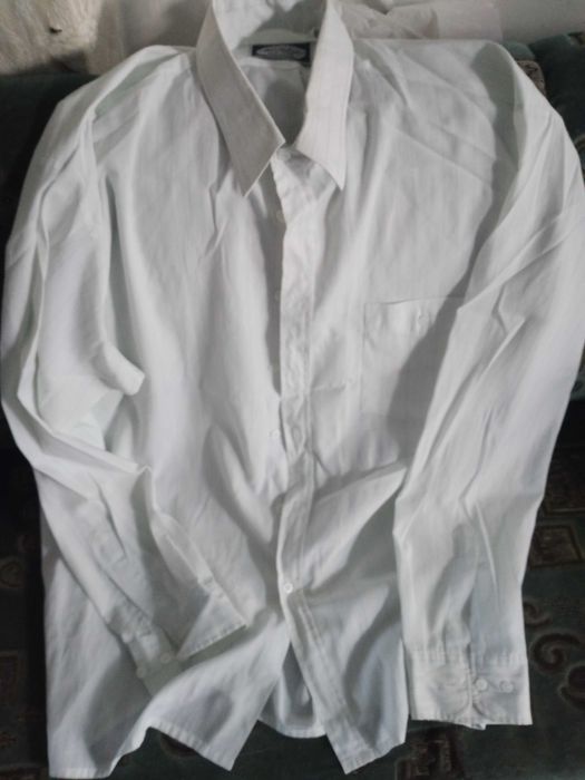 Рубашки мужские три вида