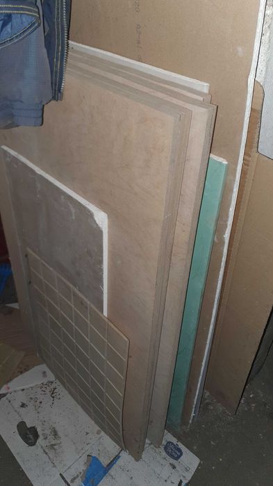 Materiały budowlane, płyty gipsowe styropiany, płyty drewniane