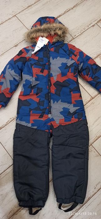 Nowy zimowy kombinezon dla chłopca 122/128