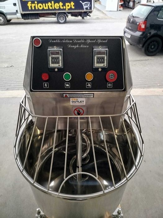 Amassadeira 80 Litros - NOVA