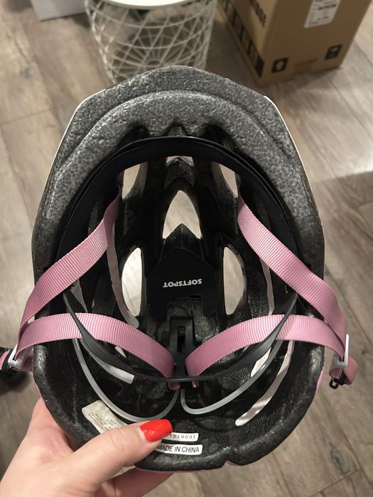 Kask rowerowy dziewczęcy rozm S - obwód głowy 45-53 cm