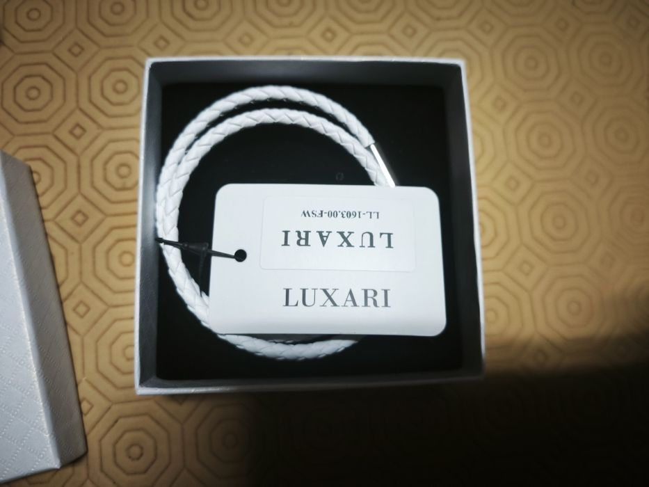 Pulseira de couro trançado