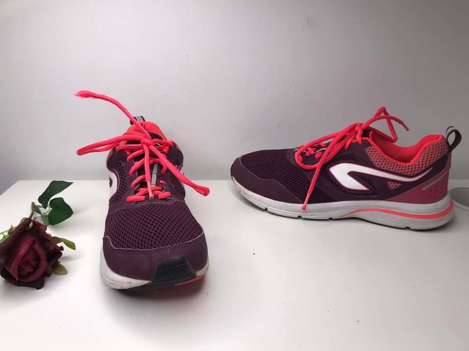 Buty sportowe ultra lekkie Decathlon Kalenji Rozmiar 39 Brak wkładek