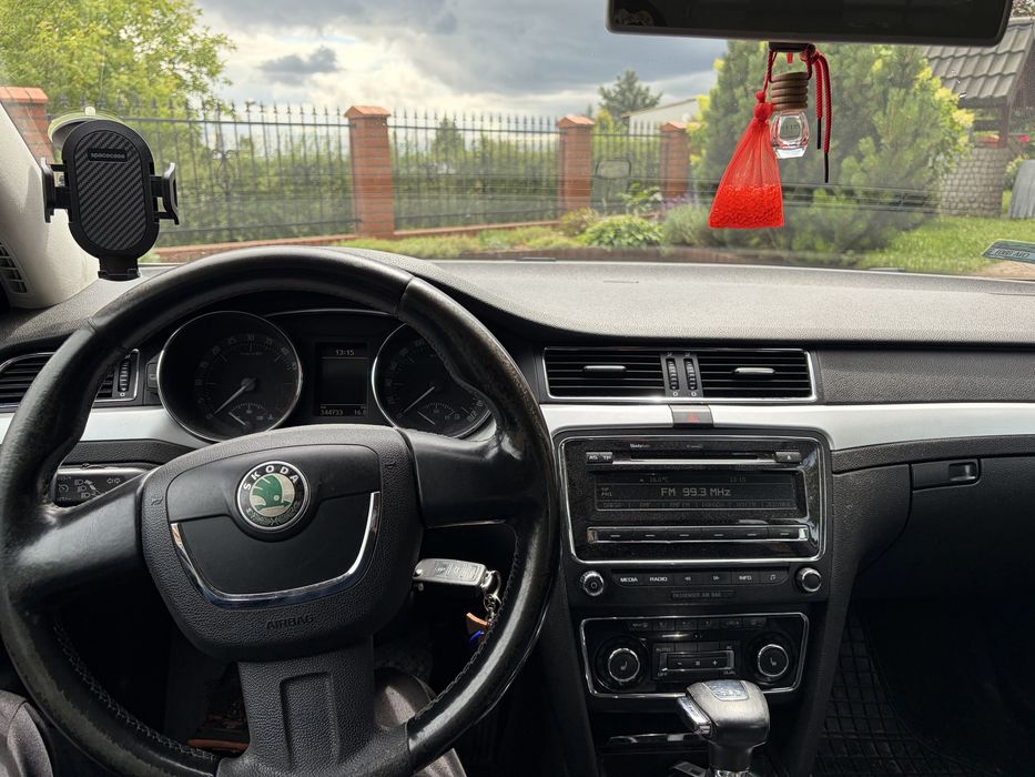 Skoda suoerb 2!!