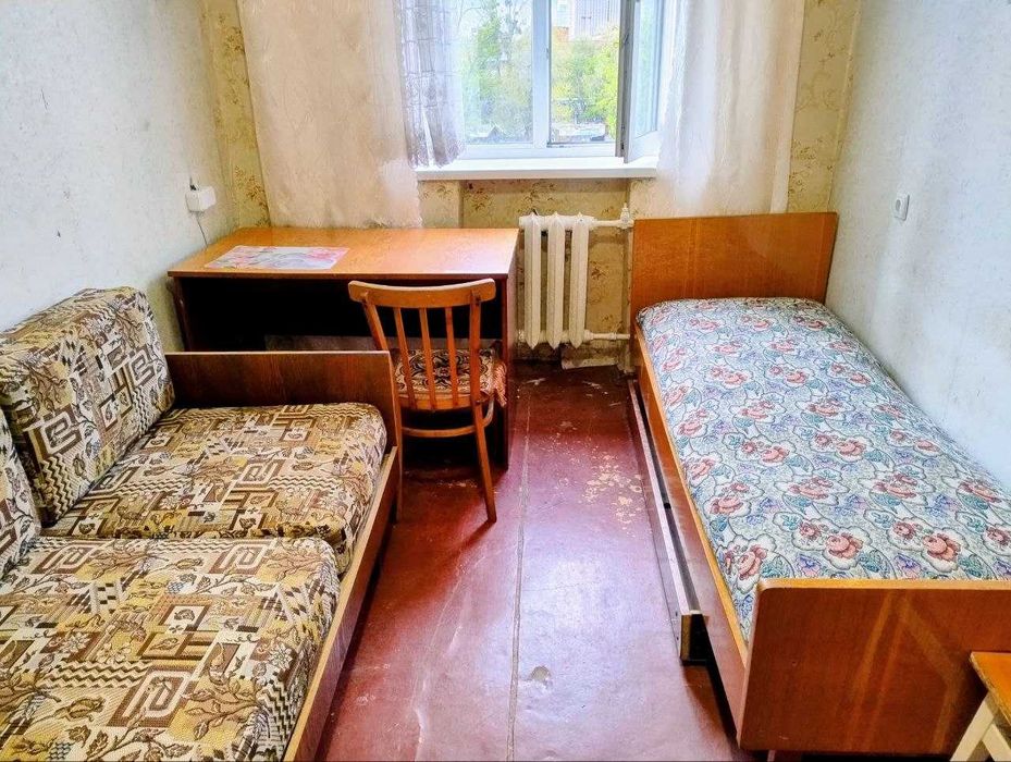Без комісії ! Продам окрему кімнату в комунальній квартирі  Центр Києва, Поділ