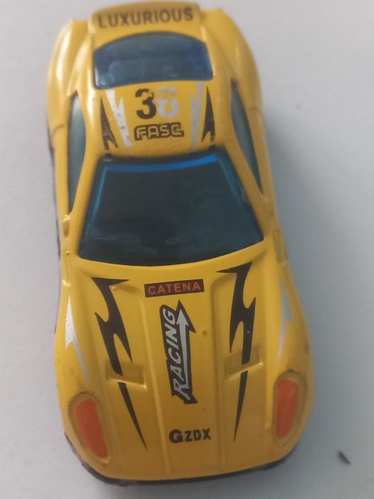 Машинка игрушка модель