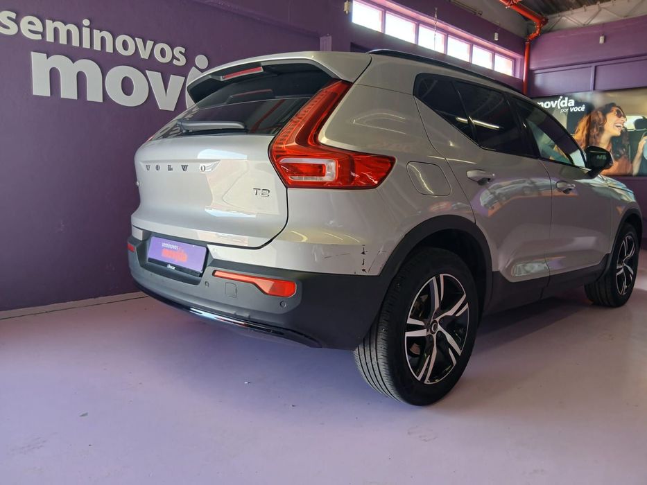 Volvo XC 40 1.5 T2 Plus Dark Auto