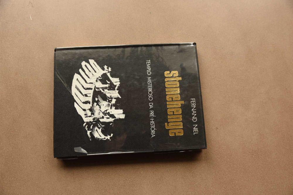 Stonehenge livro como novo