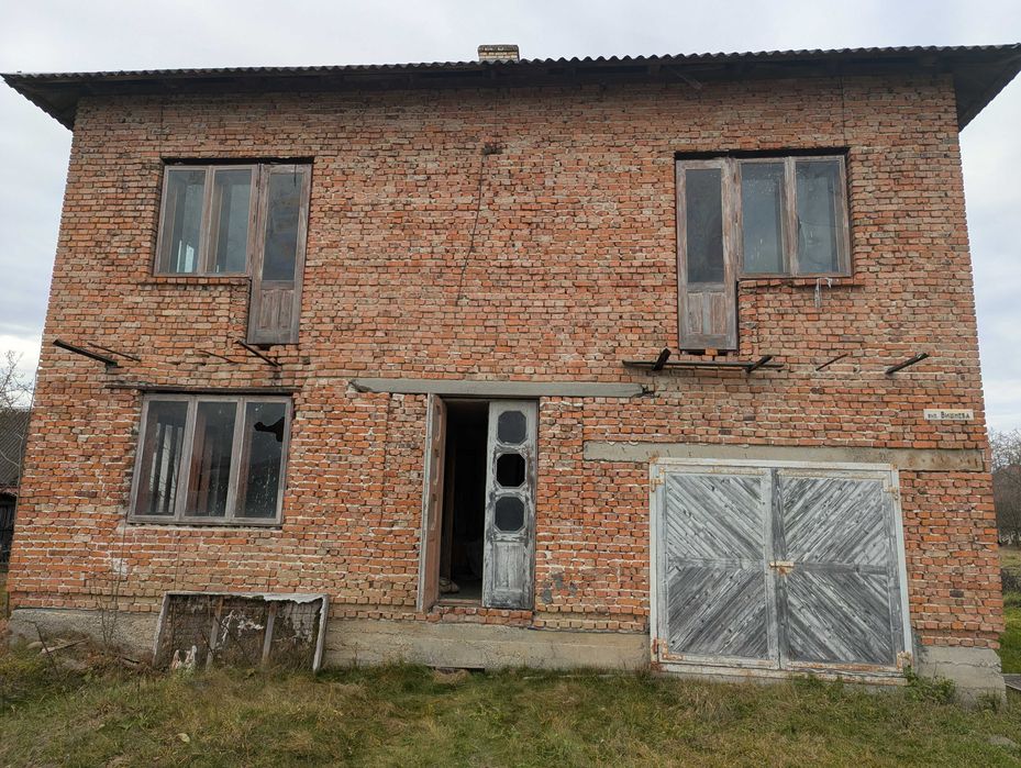 Продається будинок у с. Богородчани по вул. Вишневій (12)