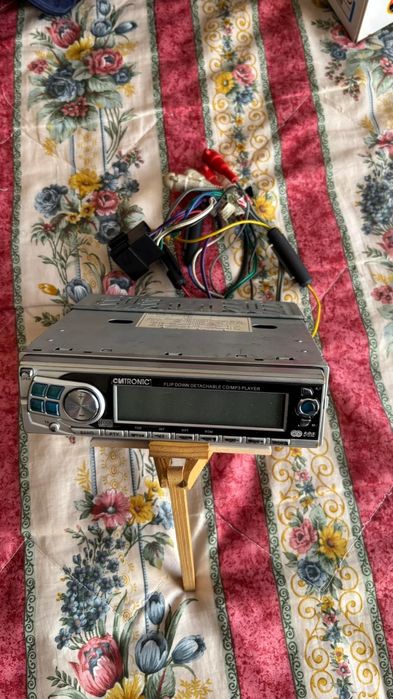 Auto-Rádio clatronic