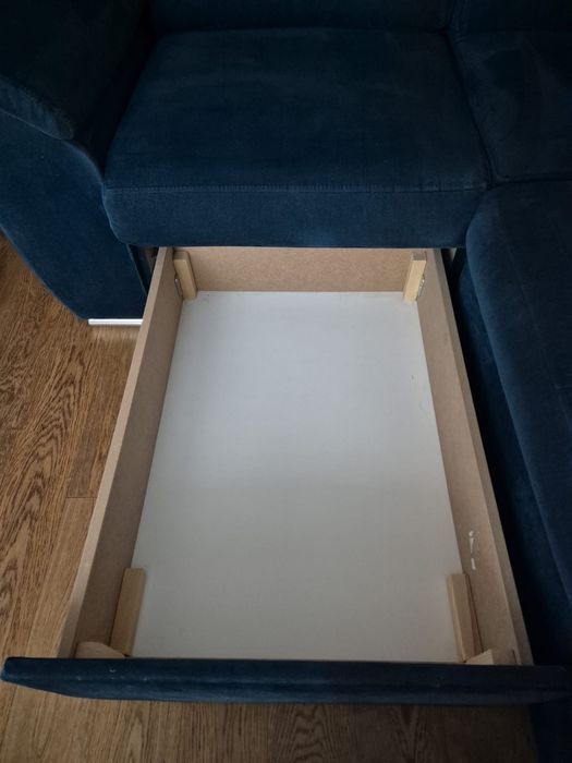 Piekna rozkładana sofa kanapa kolor morski (niebieska zielona)