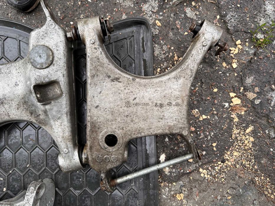 M5 E39 V8 R6 ходовая BMW Рычаги, поворотные кулаки (цапфы)   БМВ е39