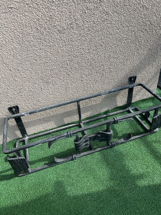 Kwietnik kuty na kwiaty / skrzynka balkonowa