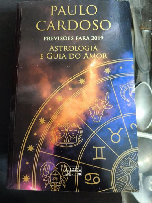 Livro astrologia e guia do amor 
O d