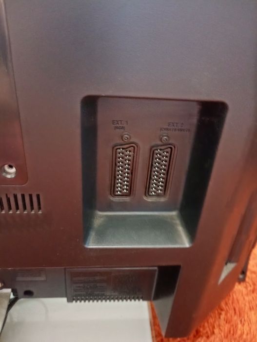 TV da PHILIPS em bom estado a funcionar. Não tem comando