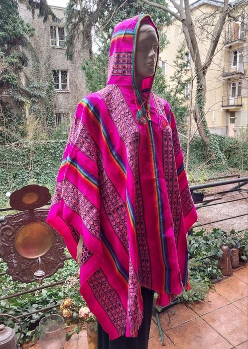 Barwne nowe ponczo poncho z Peru