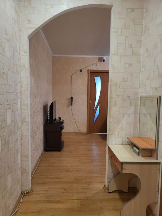 Продам  2 кімн. квартиру від ВЛАСНИКА ( біля Дубового гаю)