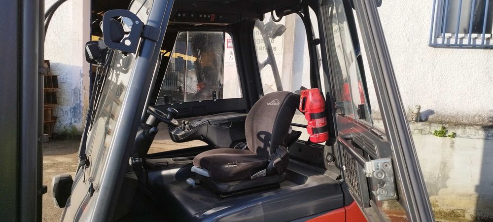 Empilhador Elétrico Linde E25H-01/600