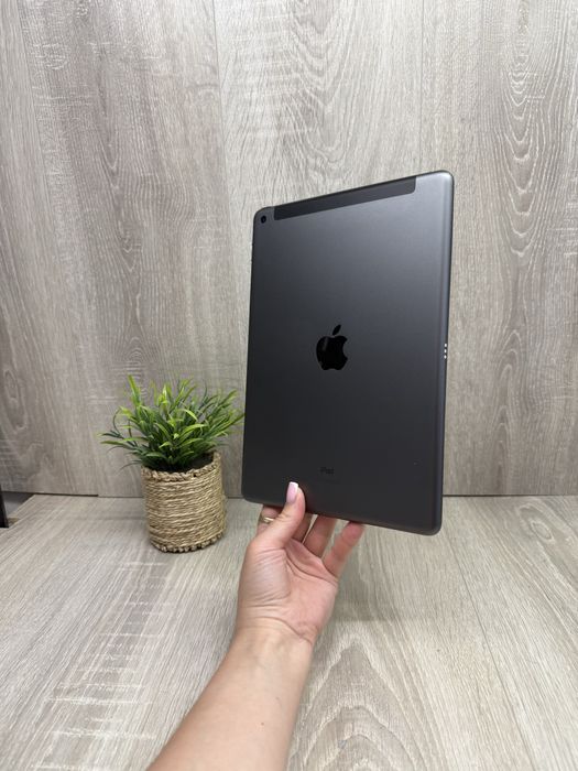 iPad 7 (2019) 32 GB Wi-Fi + LTE