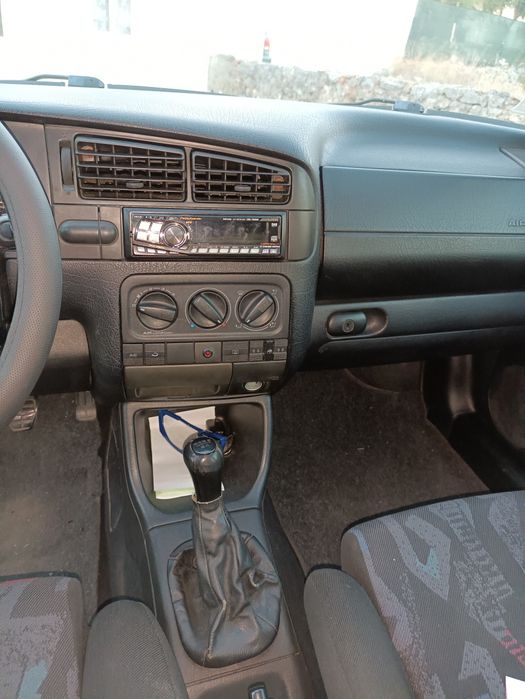 Golf GT 1.6 gasolina