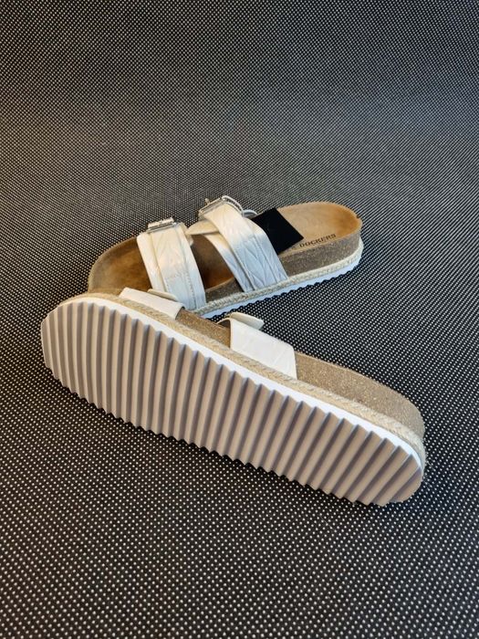 Klapki Dockers  .