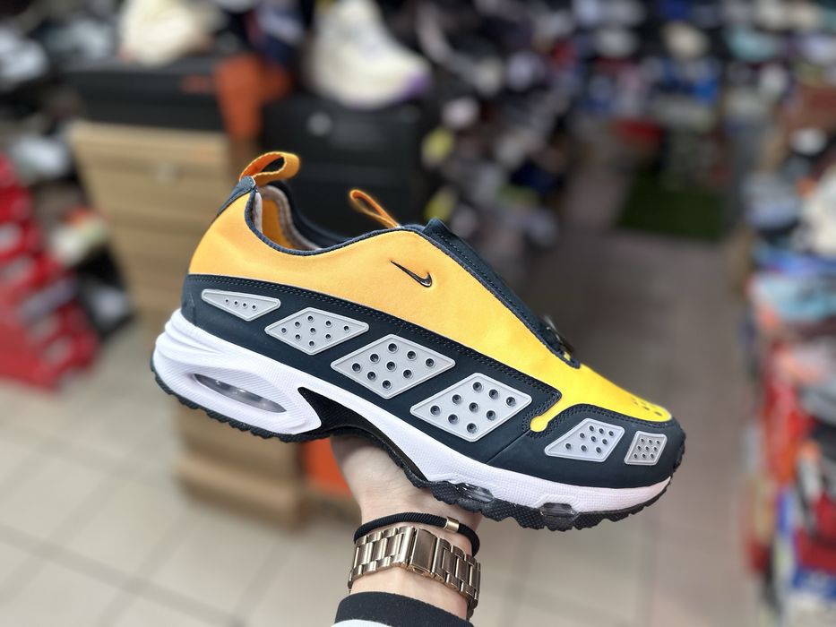 Кросівки  Nike Air Max SNDR  Canyon Gold ( РОЗМІР 43 )
