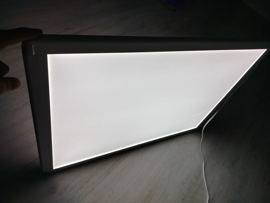 Rama/Reklama podświetlana LED 66x47