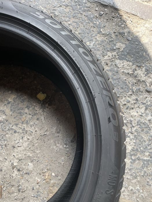 255/40 R20 Pirelli Winter Sottozero 3 (Германія) 2шт./ 2023 рік./ близько до нових