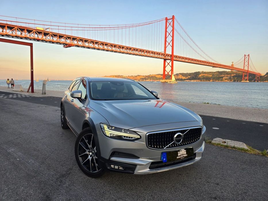 Volvo V90 Cross Country 2.0 D4 Plus AWD Geartronic