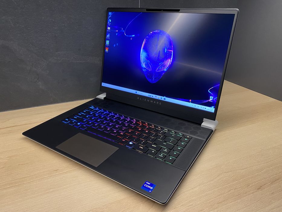 Alienware X16 R1 16
