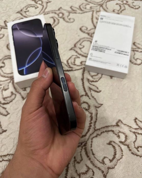 Продам айфон 15 про макс