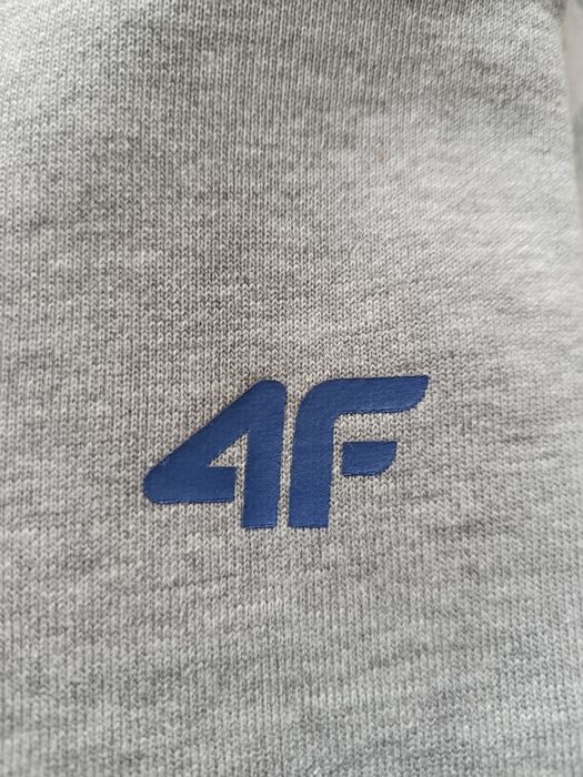 Nowa! Oryginalna 4F bluzka S męska szara z niebieskim logo (722)
