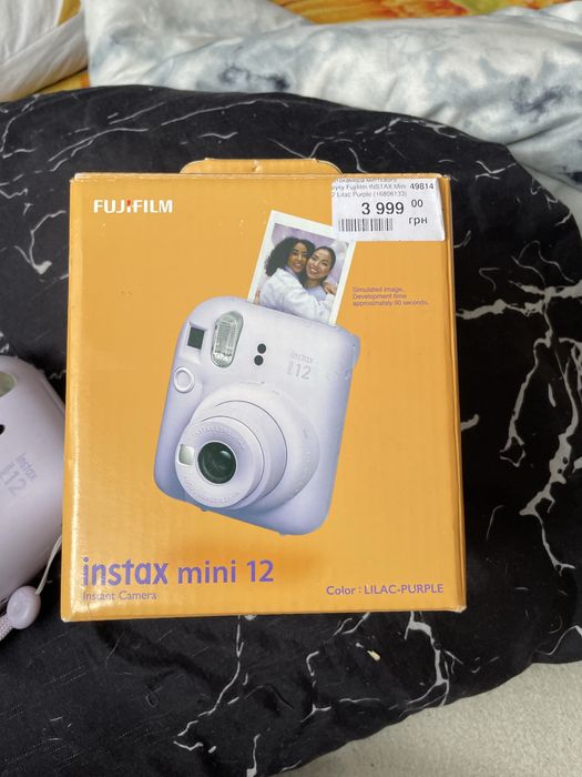 Фотоапарат митєвого друку Instax mini 12