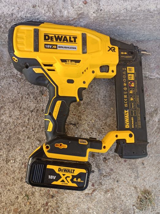 Sztyfciarka DeWalt dcn680 z baterią 5.0ah