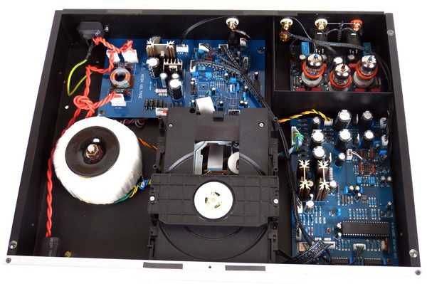 TwinSound CD-200T (XLR, lampy 3 x 6922)