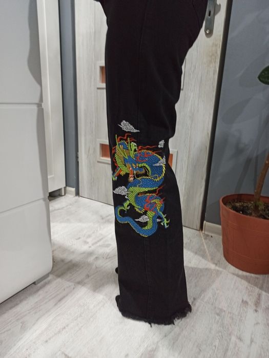 Spodnie dzwony shein smok rozmiar S