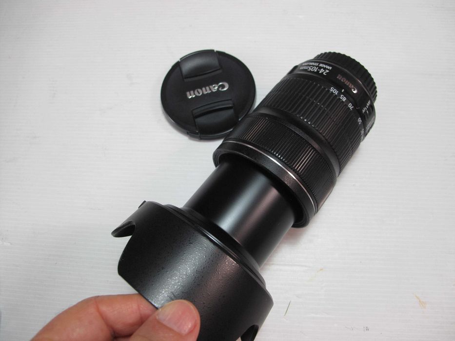 Canon 500D + Canon 28-80mm lens, only 8,000 shutter actuations; see description