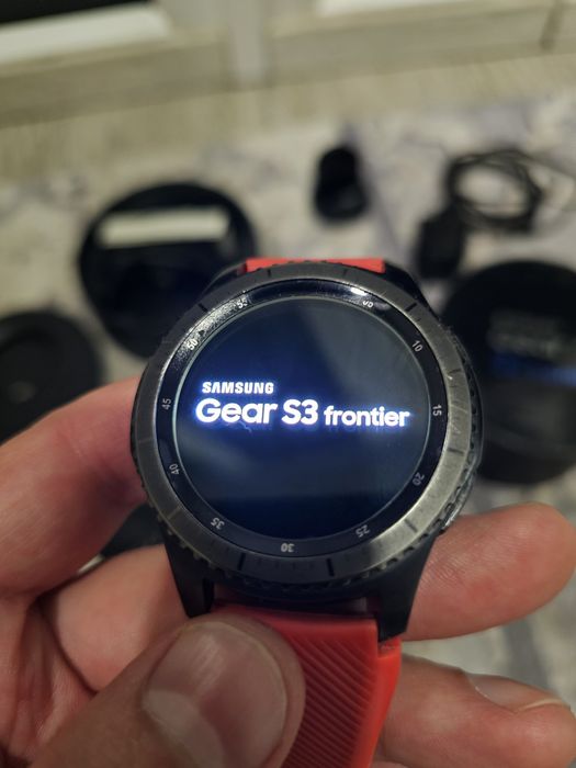 Смарт годинник Samsung gear s3 на tizen  під любий пристрій включаючи