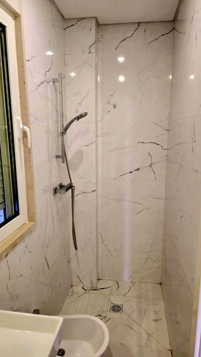 Arrendamento de apartamento T2 na praça 25 de Abril, 7, Algés