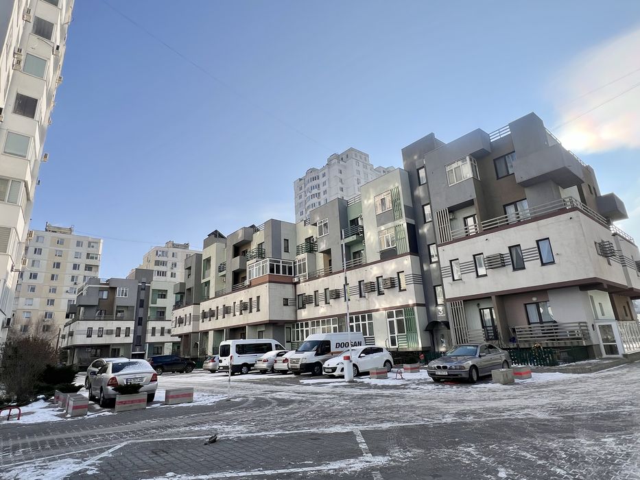 ЖК Смарт с ремонтом, мебелью,техникой,паркингом, кладовкой. от хозяина