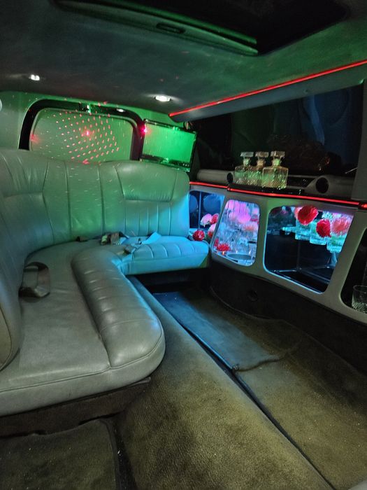 Aluguer de Limousine (passeio com motorista)