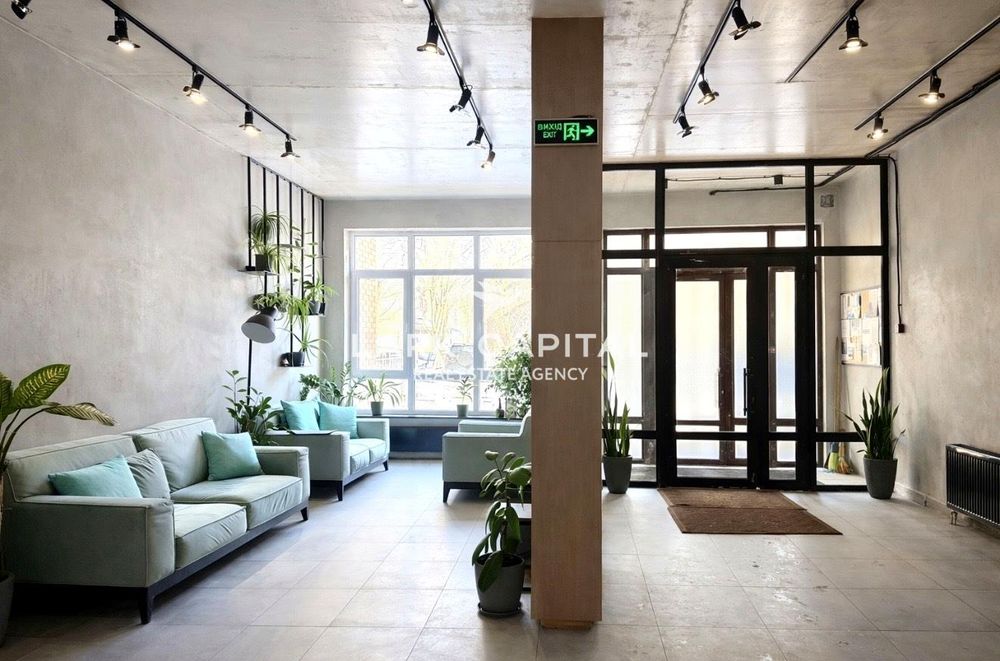 Киев        Соломенская ул., 20-В