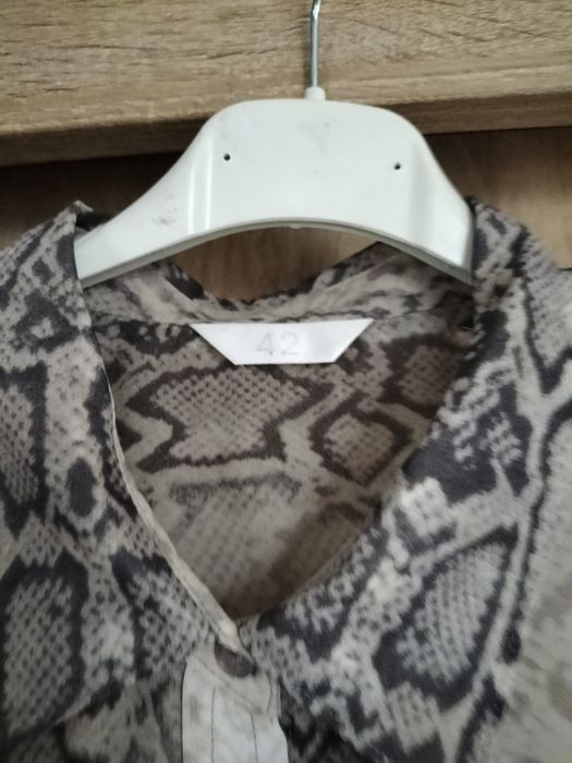 super bluzka długi rękaw  damska 42 w zwierzęcy print