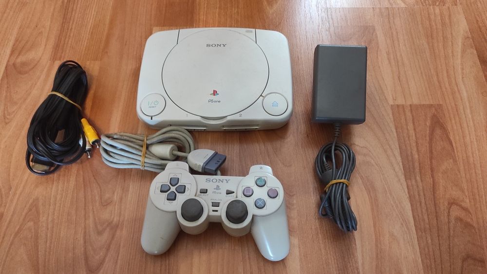 PlayStation 1 e One64586286518913121