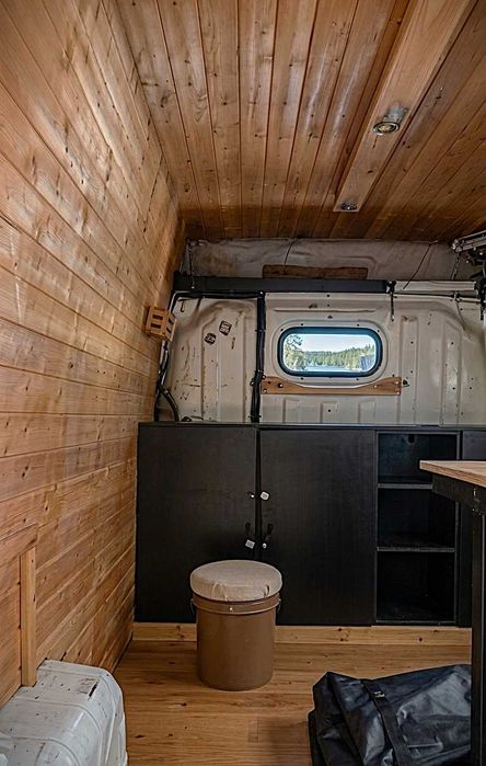 Fiat Ducato Campervan Restaurada (C/ Painel Solar & Bateria Gel Premium)