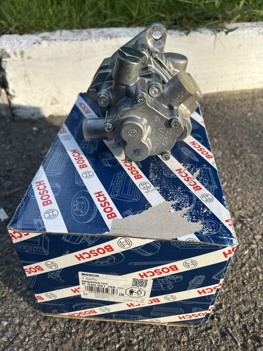 Паливний насос BOSCH
