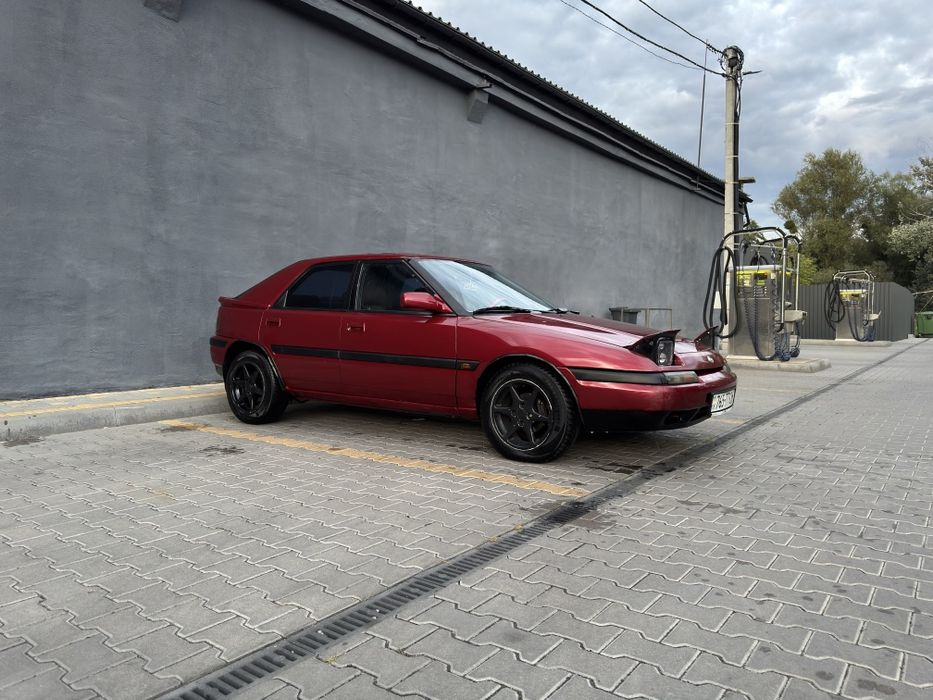 Mazda 323 bg f 1.8