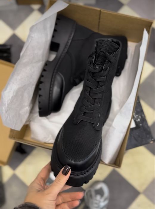 Ботинки 36р. Чоботи