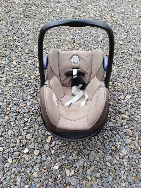 Fotelik- nosidełku Maxi Cosi 0-13 kg ze śpiworkiem do wózka