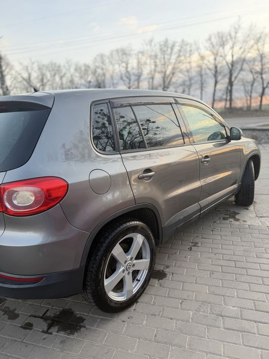 tiguan volkswagen 2011